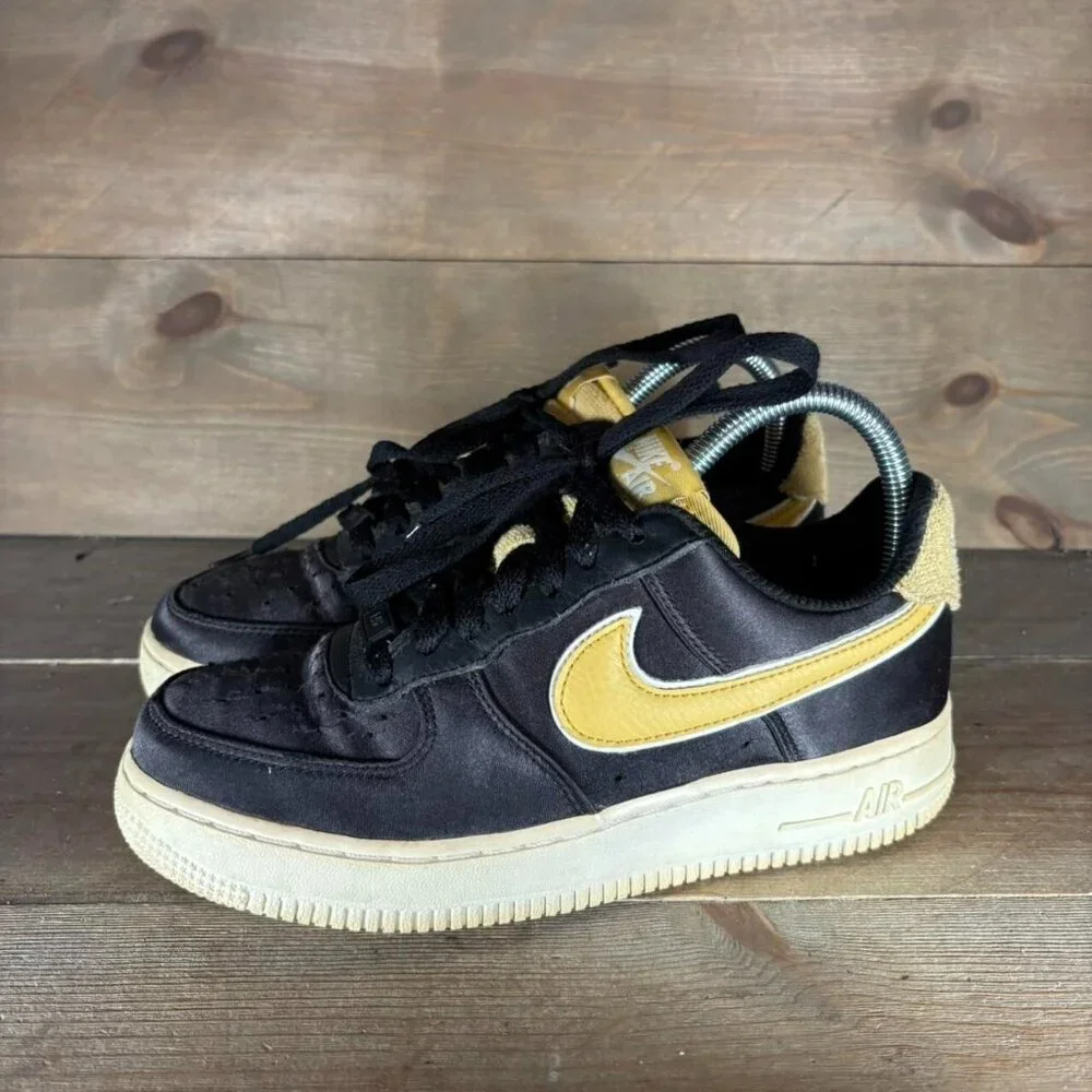 nike air force 1 SE womens size 6.5 shoes black satin lowtop comfort sneakers